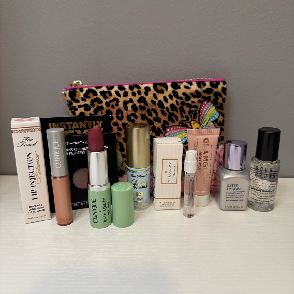 🐆Luxury Beauty Bundle with Leopard Makeup Bag